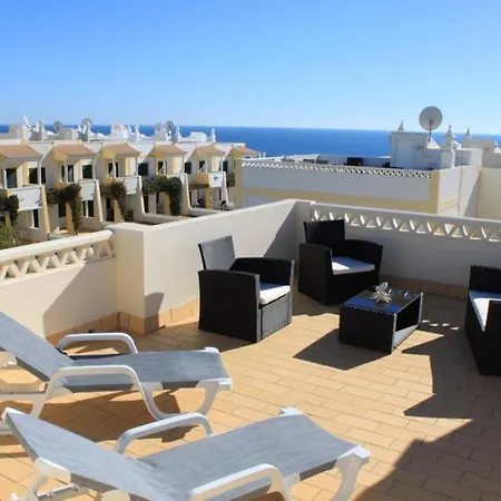 Corner House At Beautiful Spot Near The Beach * Lagoa (Algarve)