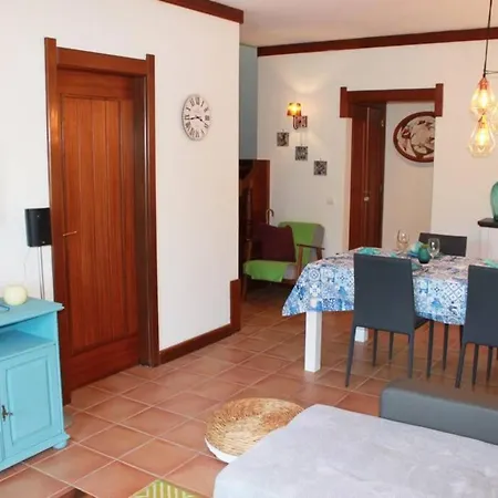 Corner House At Beautiful Spot Near The Beach Lagoa (Algarve)