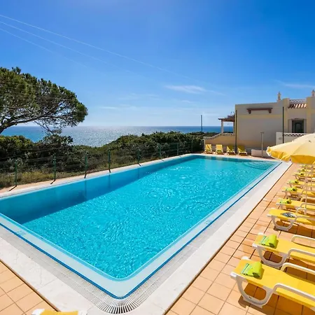 Corner House At Beautiful Spot Near The Beach Apartmán Lagoa (Algarve)