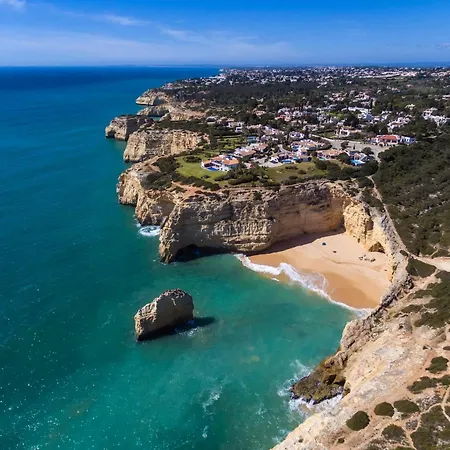 Corner House At Beautiful Spot Near The Beach Apartman Lagoa